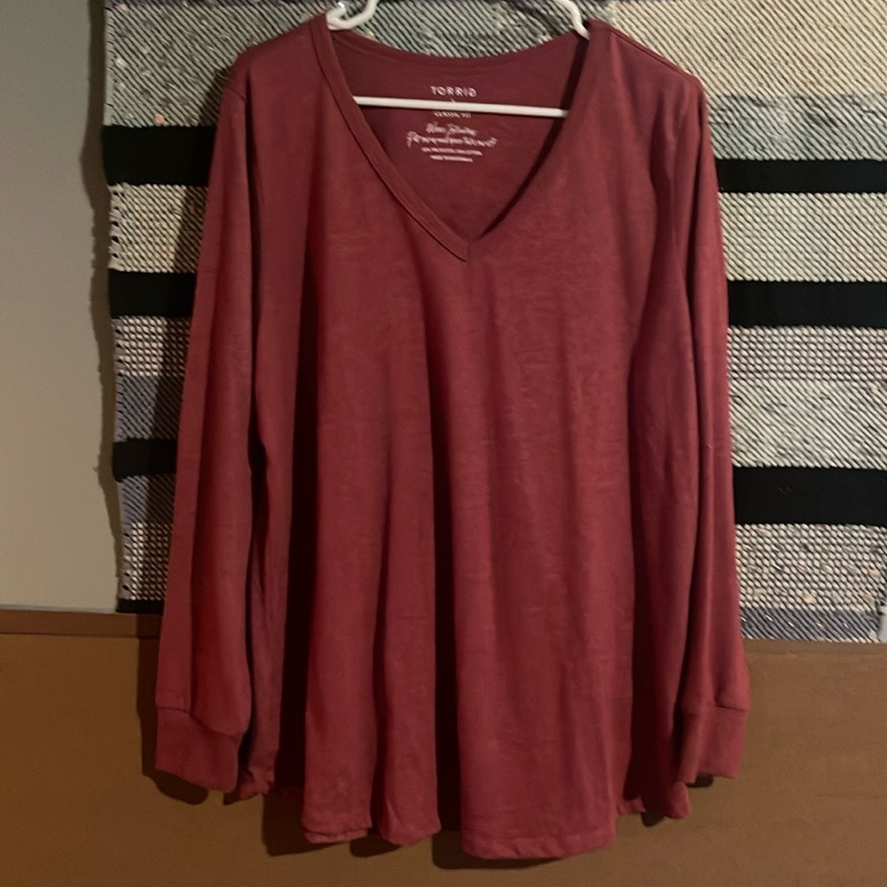 Torrid classi fit long sleeve tee
